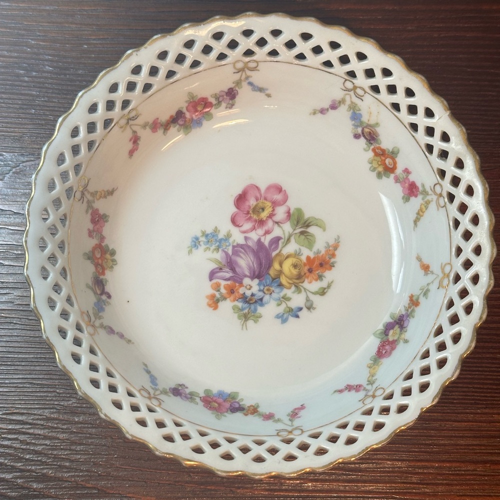 Schumann Bavaria Dresden pierced 7" porcelain bowl